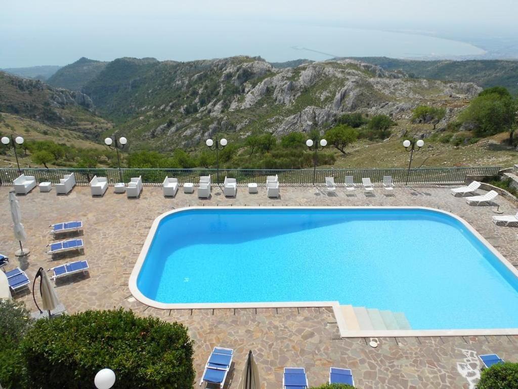 Santangelo Hotel Матината Екстериор снимка